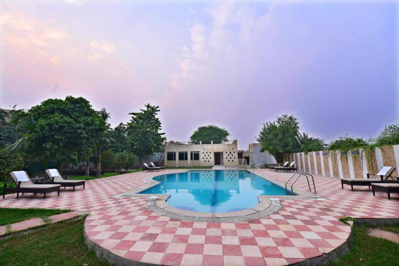 Pride Kadamb Kunj Resort Bharatpur Eksteriør bilde